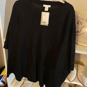 NWT H&M Black shirt with Ribbed bottom